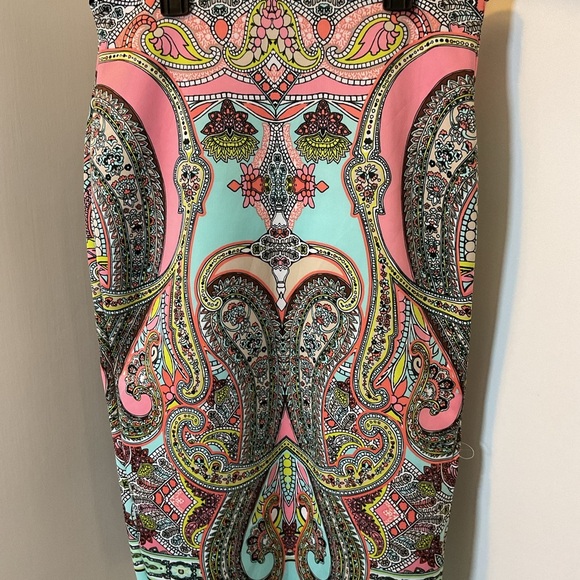 13. Bisou Bisou Michele Bohbot Blue and Pink Embellished Pencil Skirt Midi SZ S - Picture 4 of 5